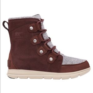 SOREL Explorer Joan boots